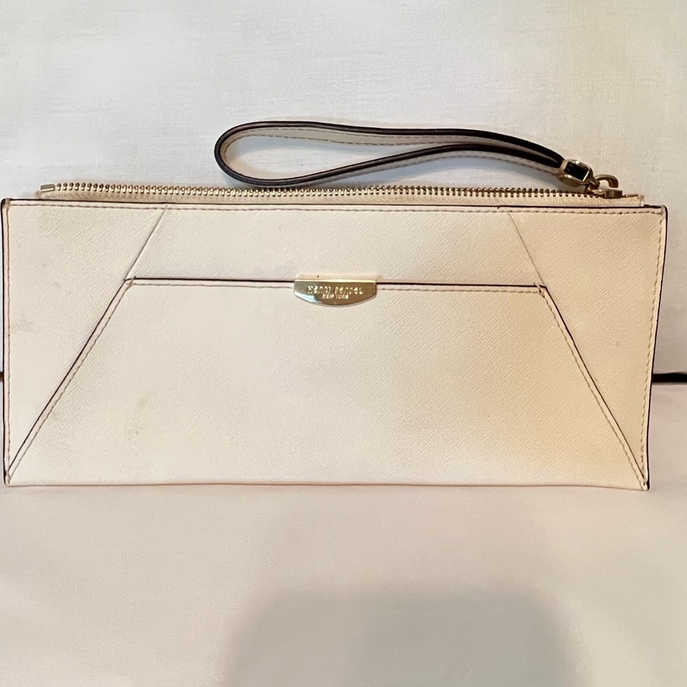 Henri Bendel wristlet